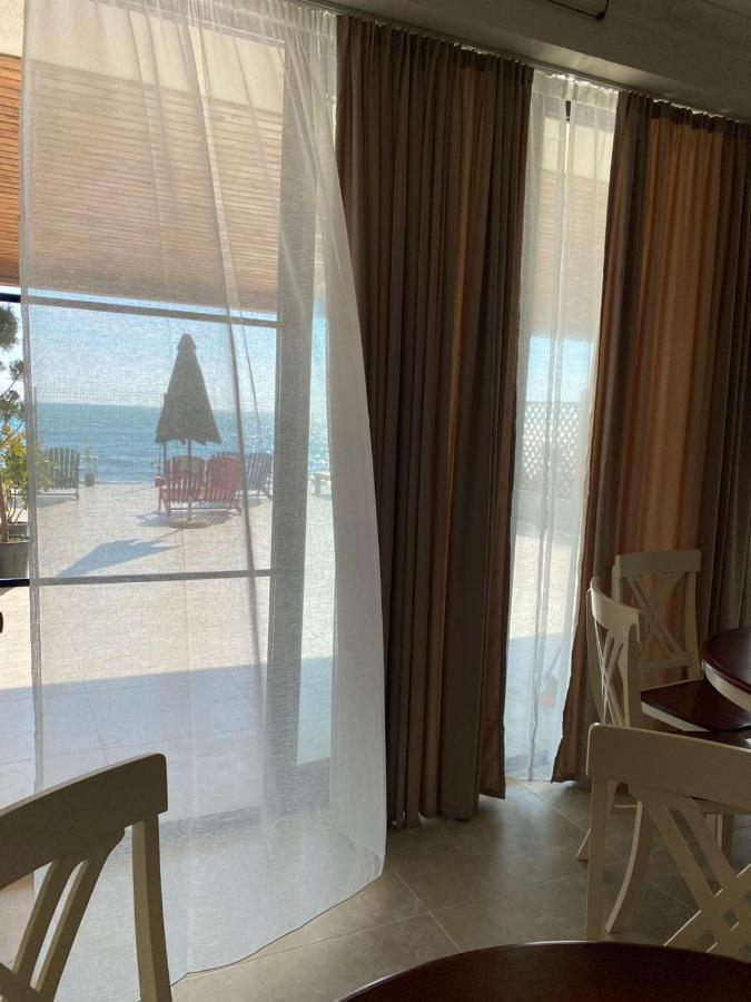 Claude Monet Seaside Hotel Григолети Екстериор снимка