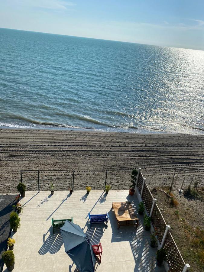 Claude Monet Seaside Hotel Григолети Екстериор снимка